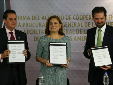 La PGR y OEA firman convenio contra delitos electorales